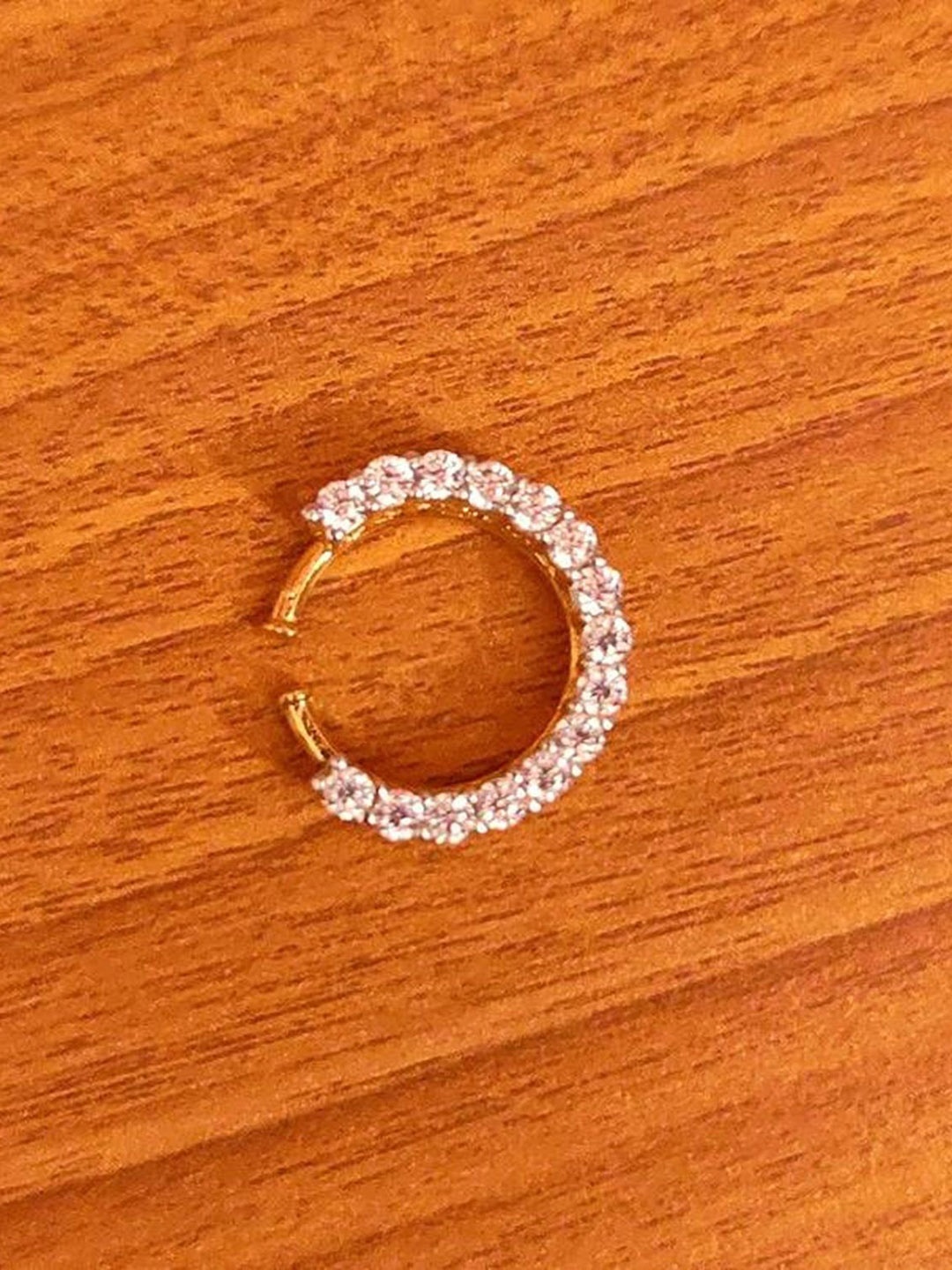 

Mirraw Gold-Plated Artificial Stones and Beads Ring Nosepin