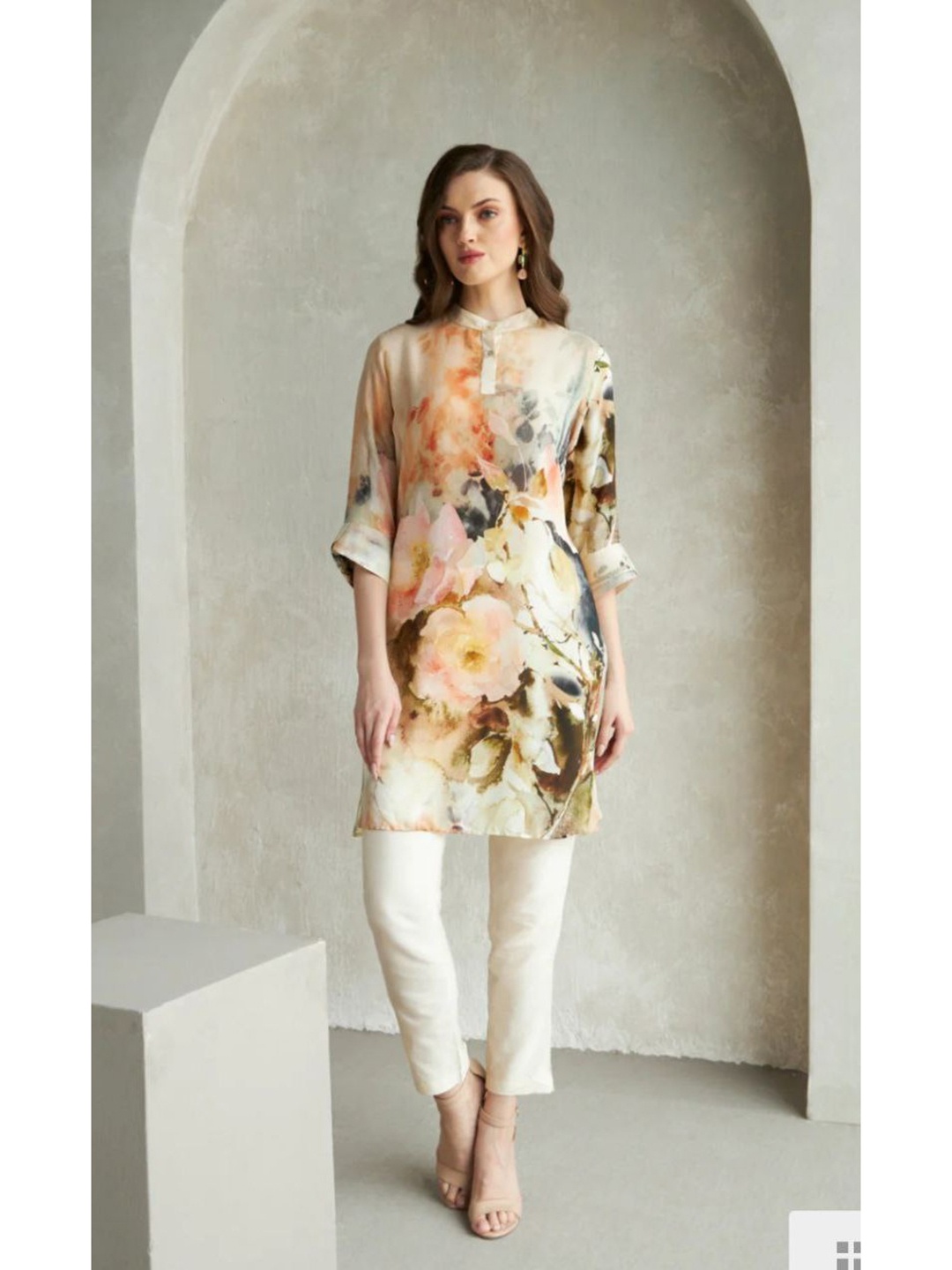 

Modestouze Attires Floral Printed Band Collar Straight Kurta, Peach