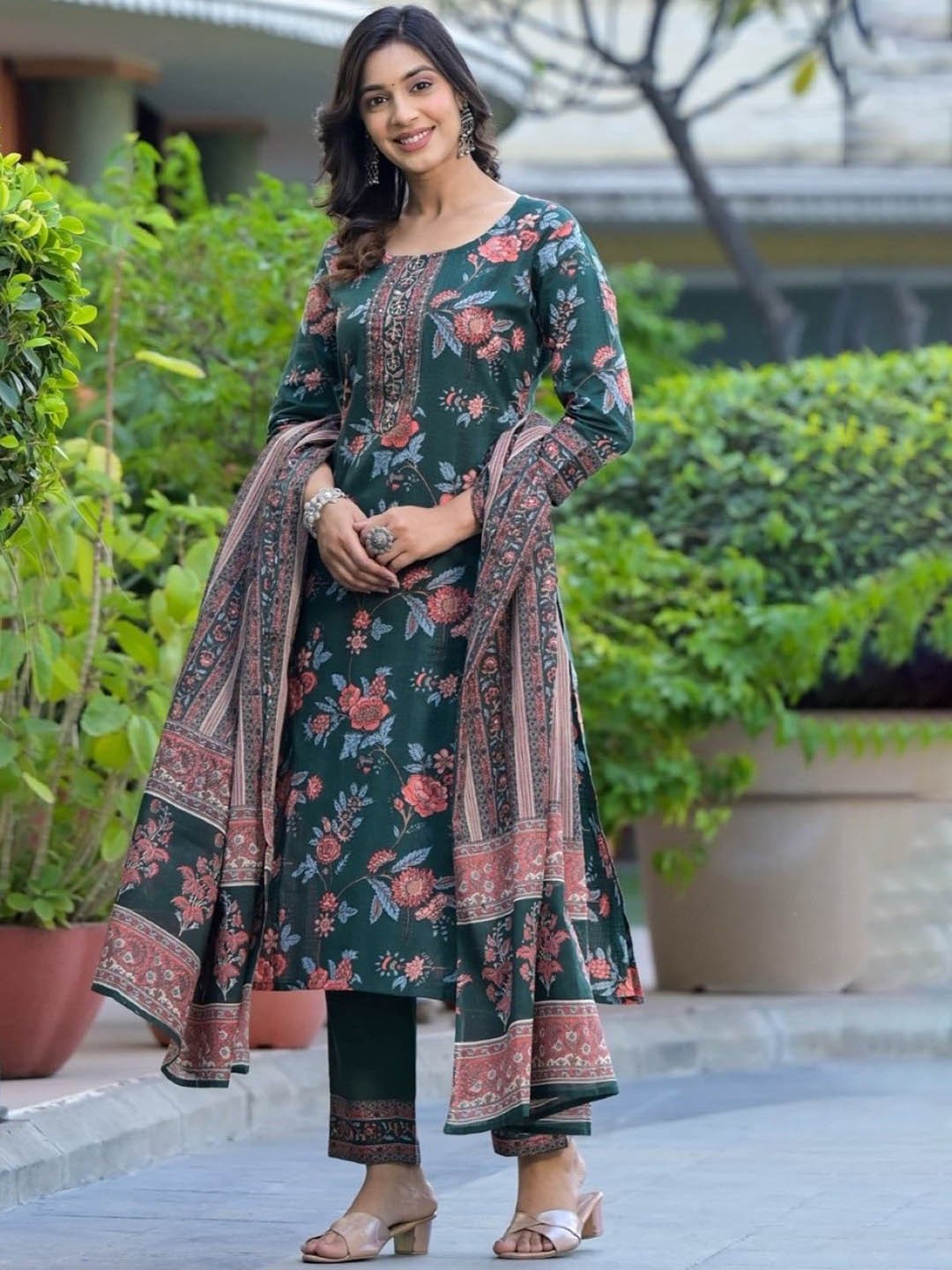 

AUTUMN LANE Floral Printed Beads and Stones Pure Cotton Kurta with Trousers & Dupatta, Green