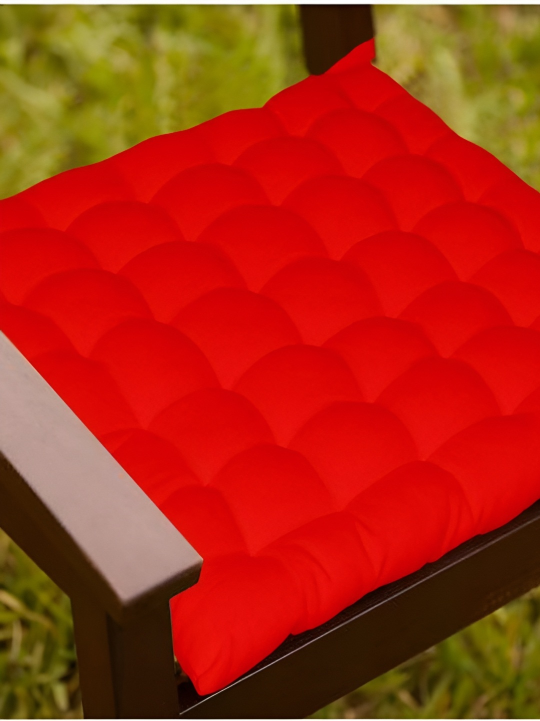 

Lushomes Red Cotton Square Chair Pads