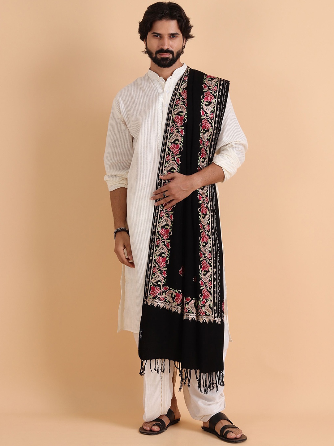 

Tweedle Floral Embroidered Woolen Shawl, Black