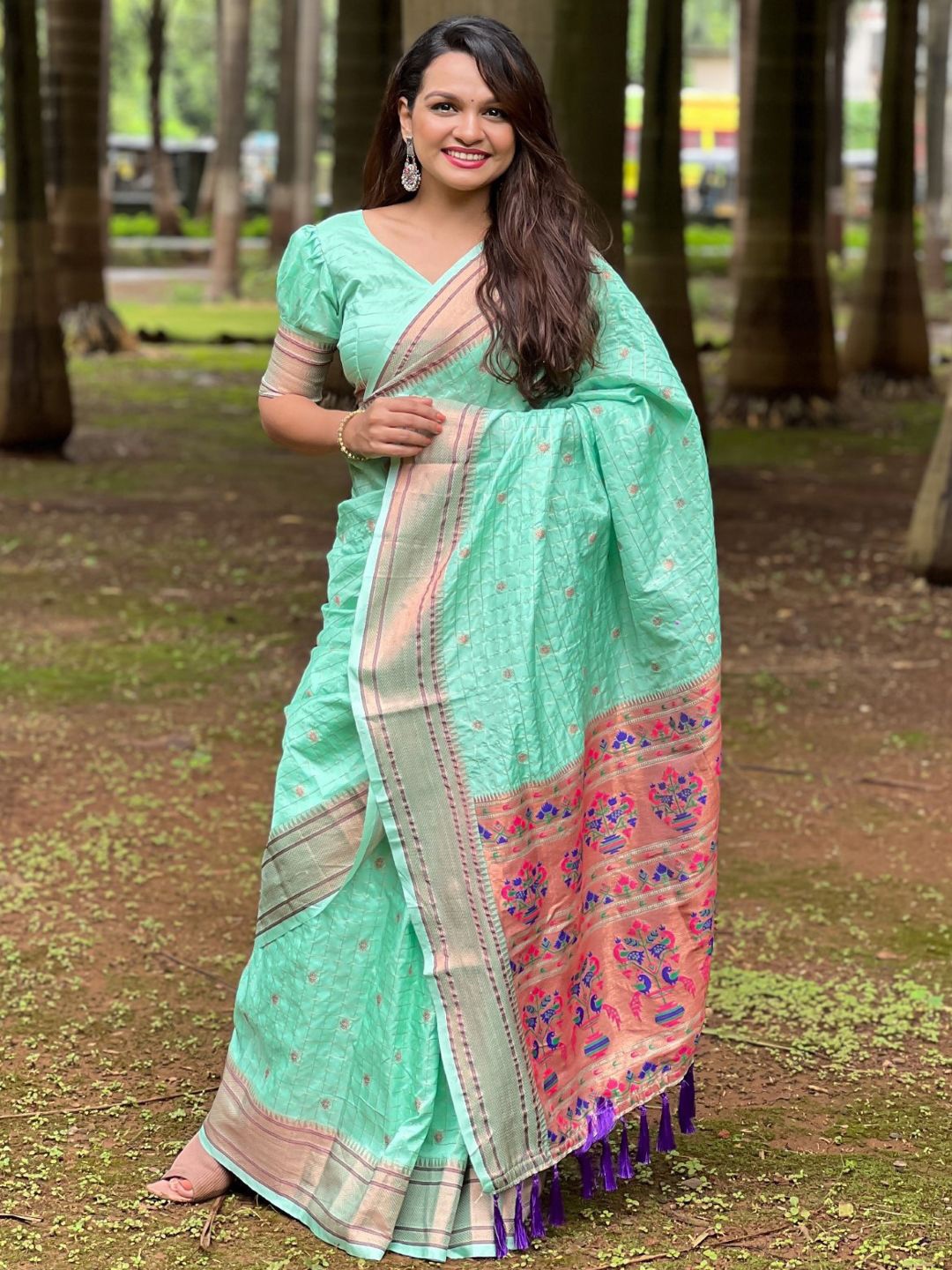 

Mitera Woven Design Zari Silk Blend Paithani Saree, Green
