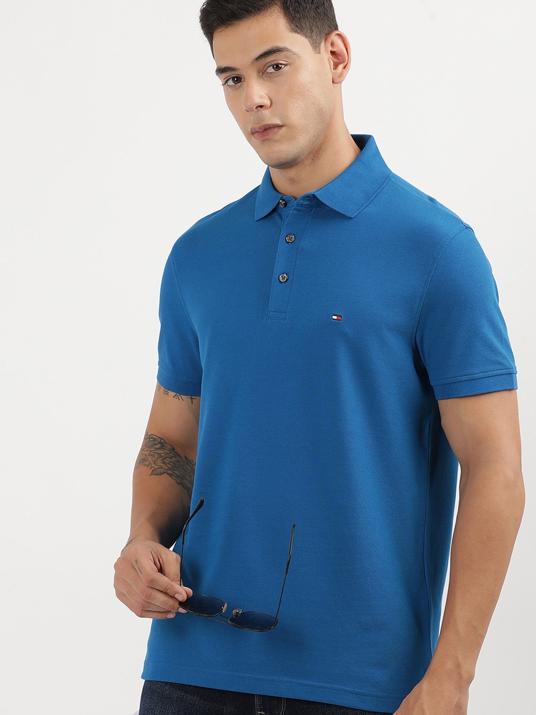 

Tommy Hilfiger Men Polo Collar Pockets Slim Fit T-shirt, Blue