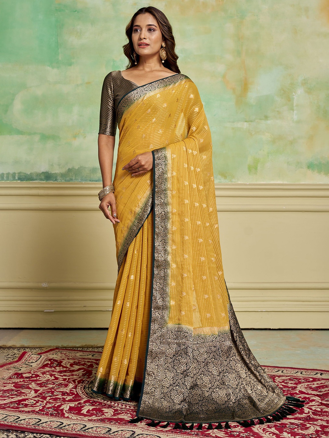 

KAYOMMI Floral Woven Design Pure Georgette Banarasi Saree, Yellow
