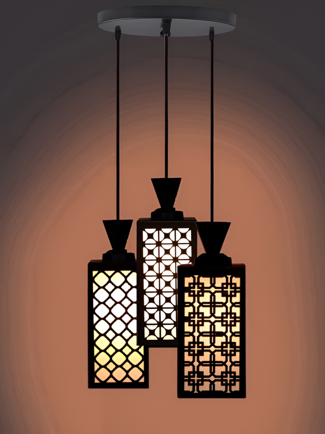 

Afast Black & White Ceiling Lamp