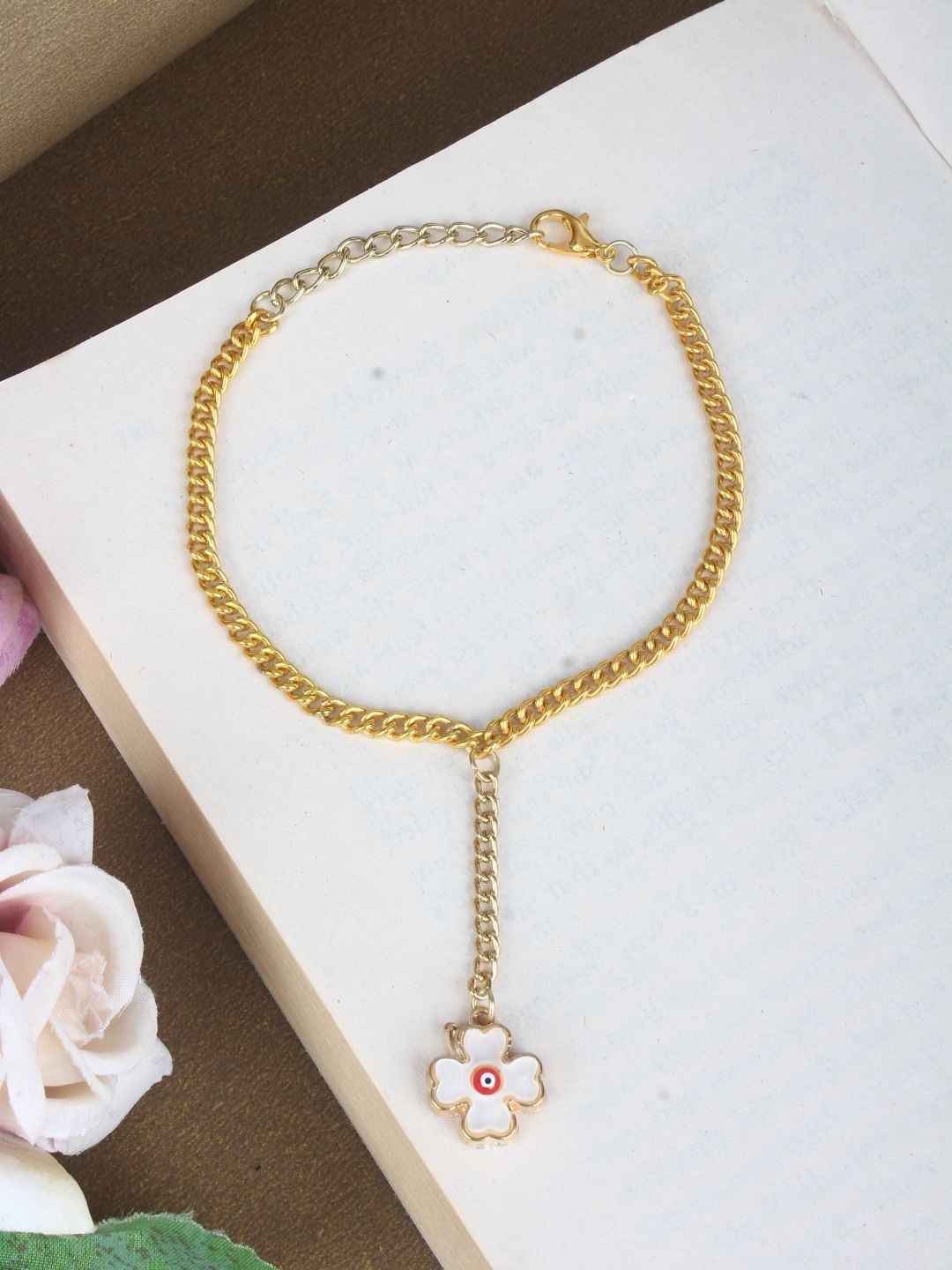 

KPOP Gold-Plated Enamelled Charm Bracelet
