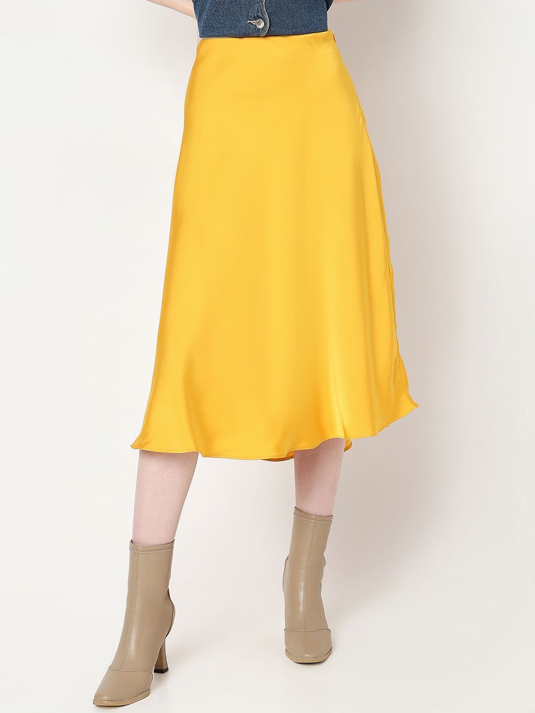 

Vero Moda Women Solid Flared Midi Skirt, Yellow