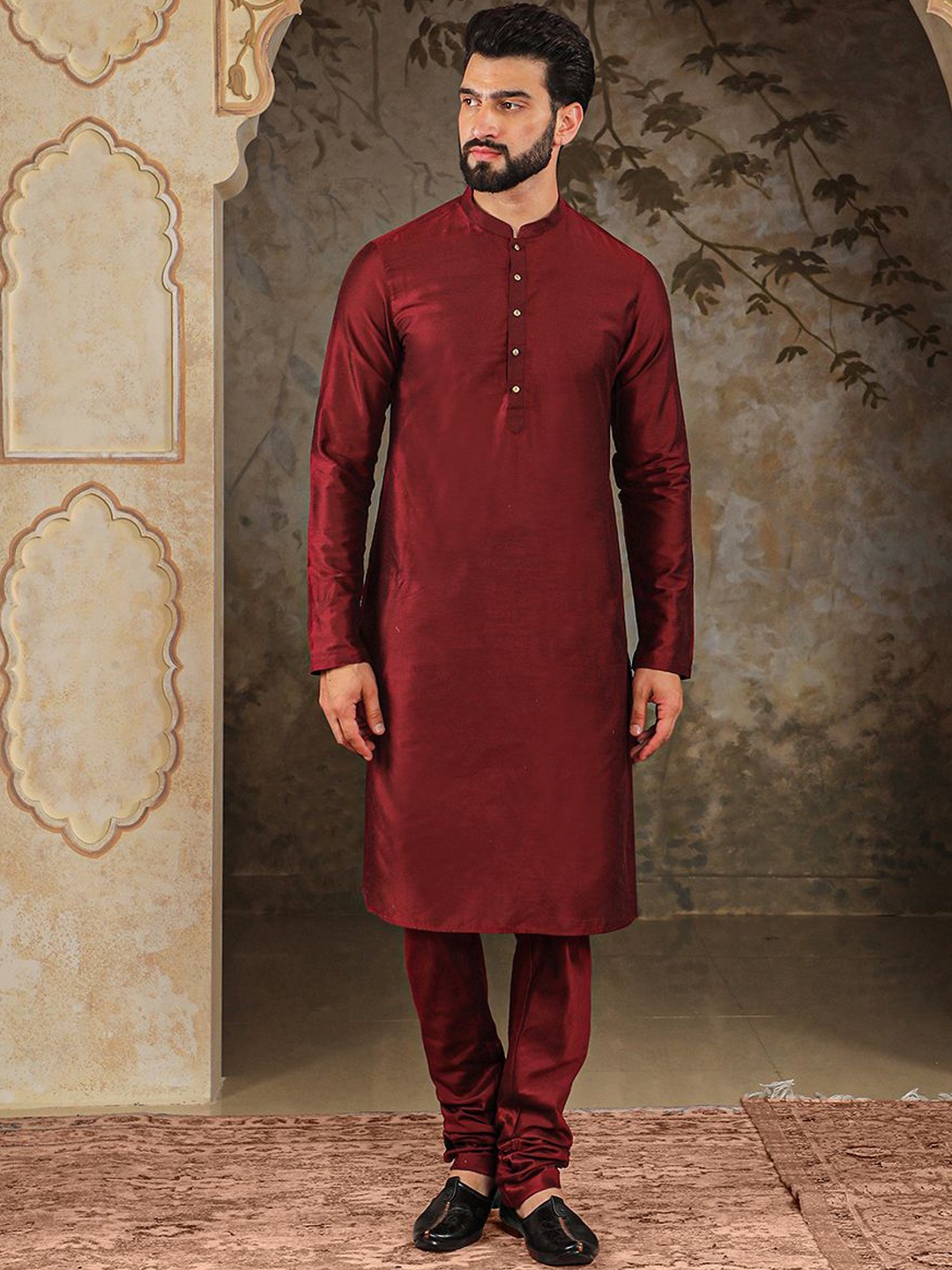 

HOUSE OF DEYANN Mandarin Collar Kurta With Churidar, Red