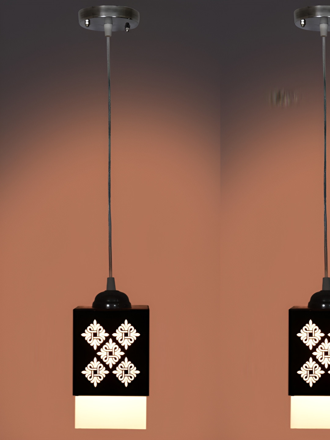 

Afast Black & White Ceiling Lamp