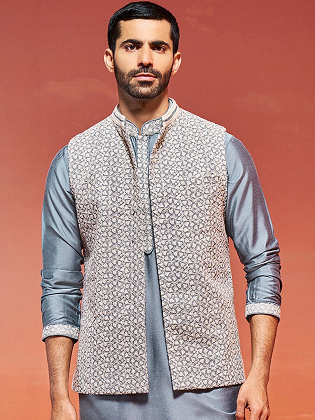 

VASTRAMAY Men Embroidered Woven Nehru Jacket, Grey