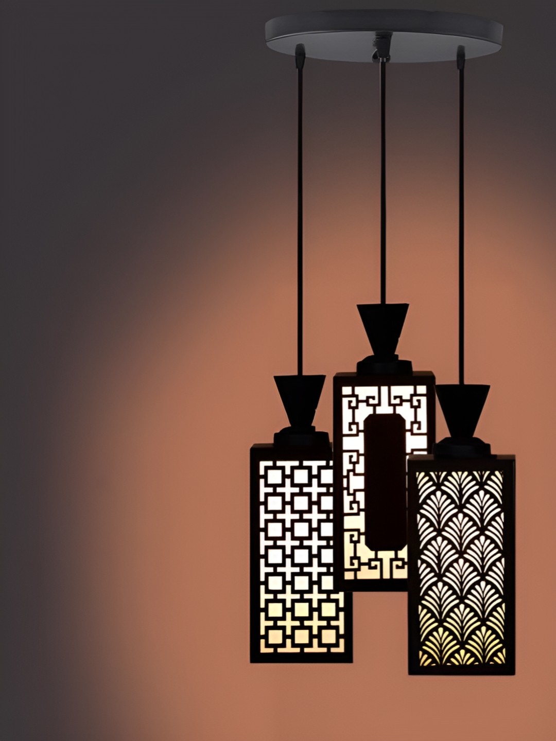 

Afast Black & White Ceiling Lamp