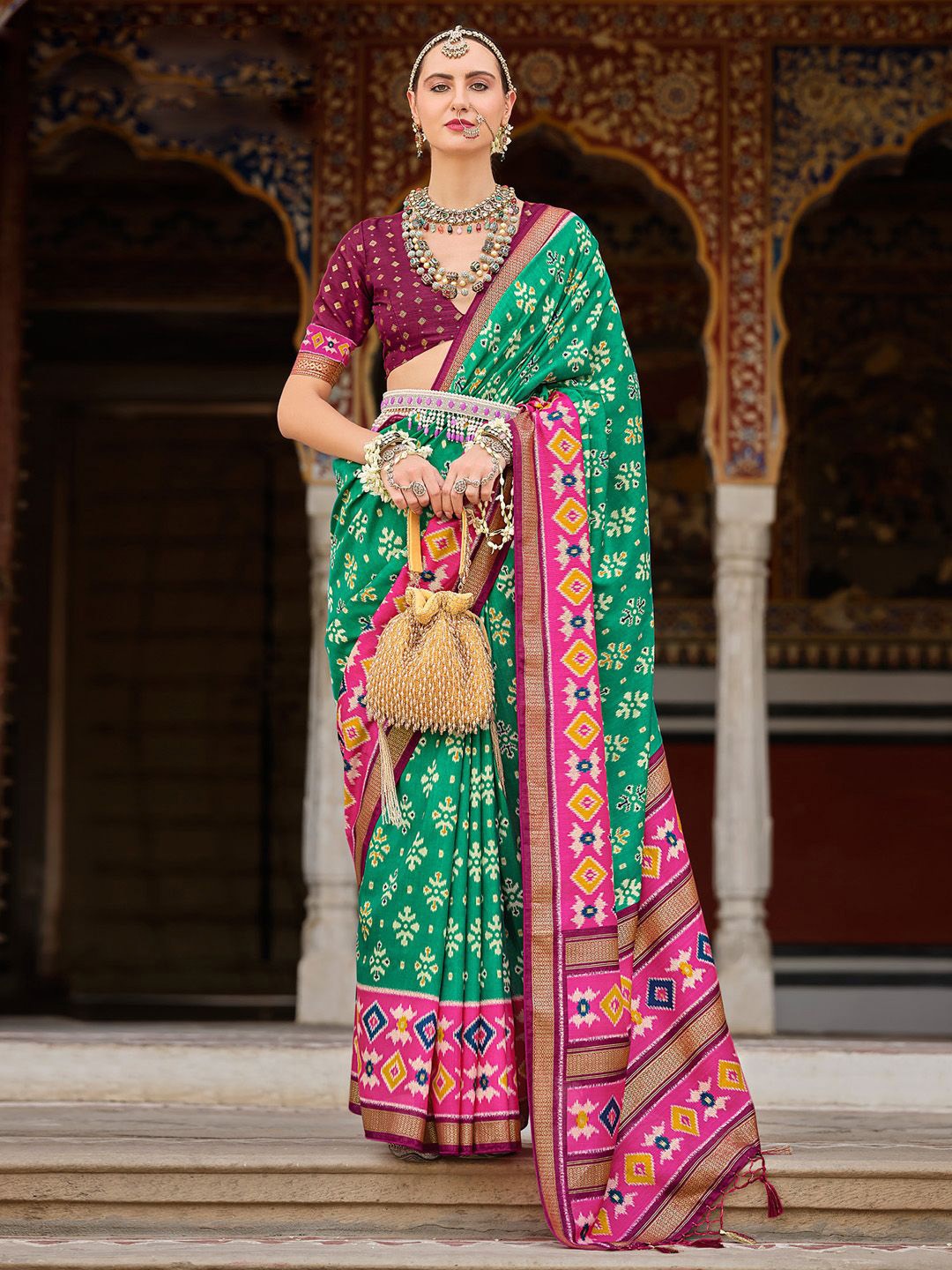 

Anouk Floral Printed Zari Pochampally Saree, Sea green