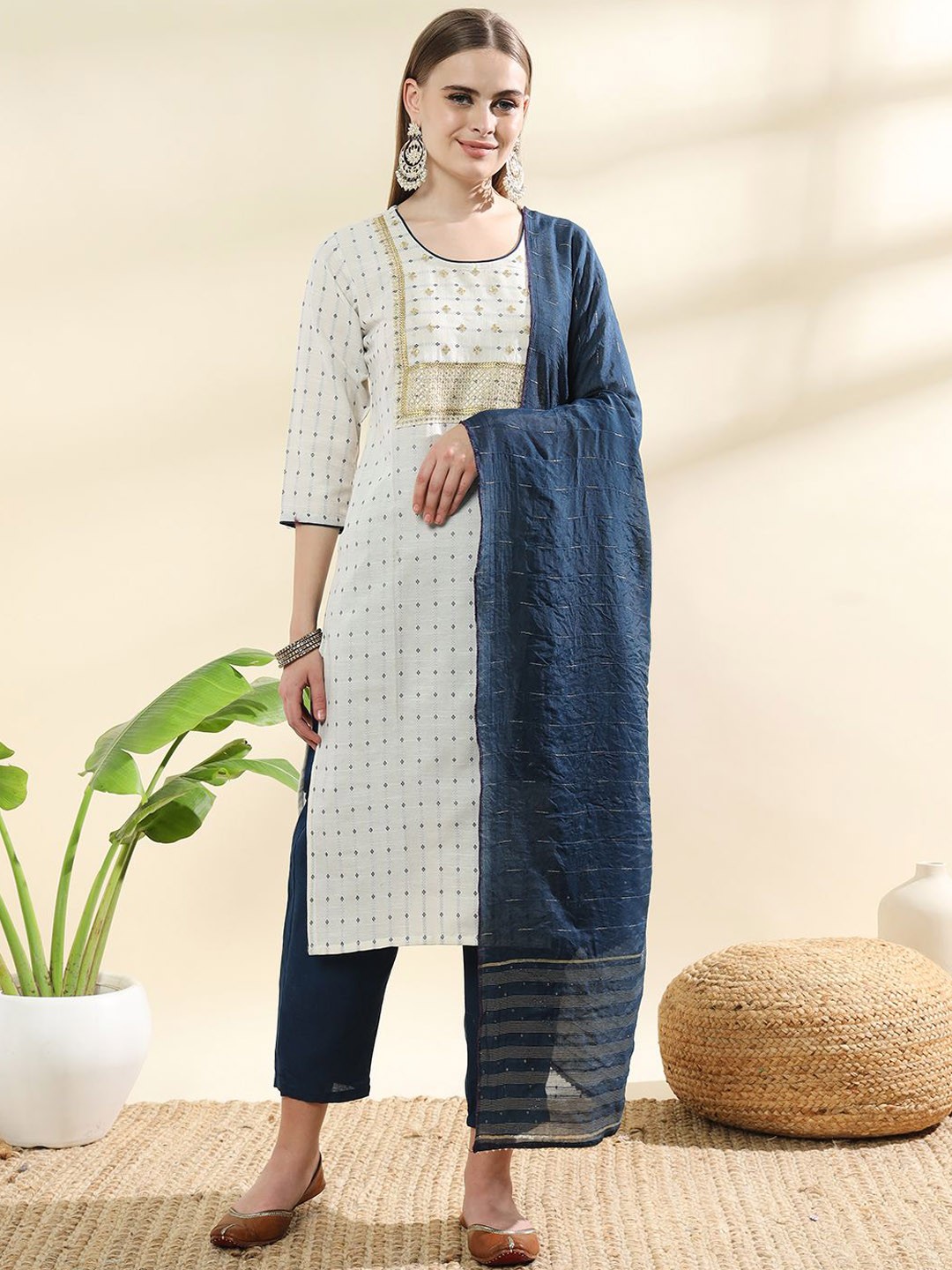 

VredeVogel Ethnic Motifs Woven Design Regular Sequinned Kurta With Trousers & Dupatta, Blue