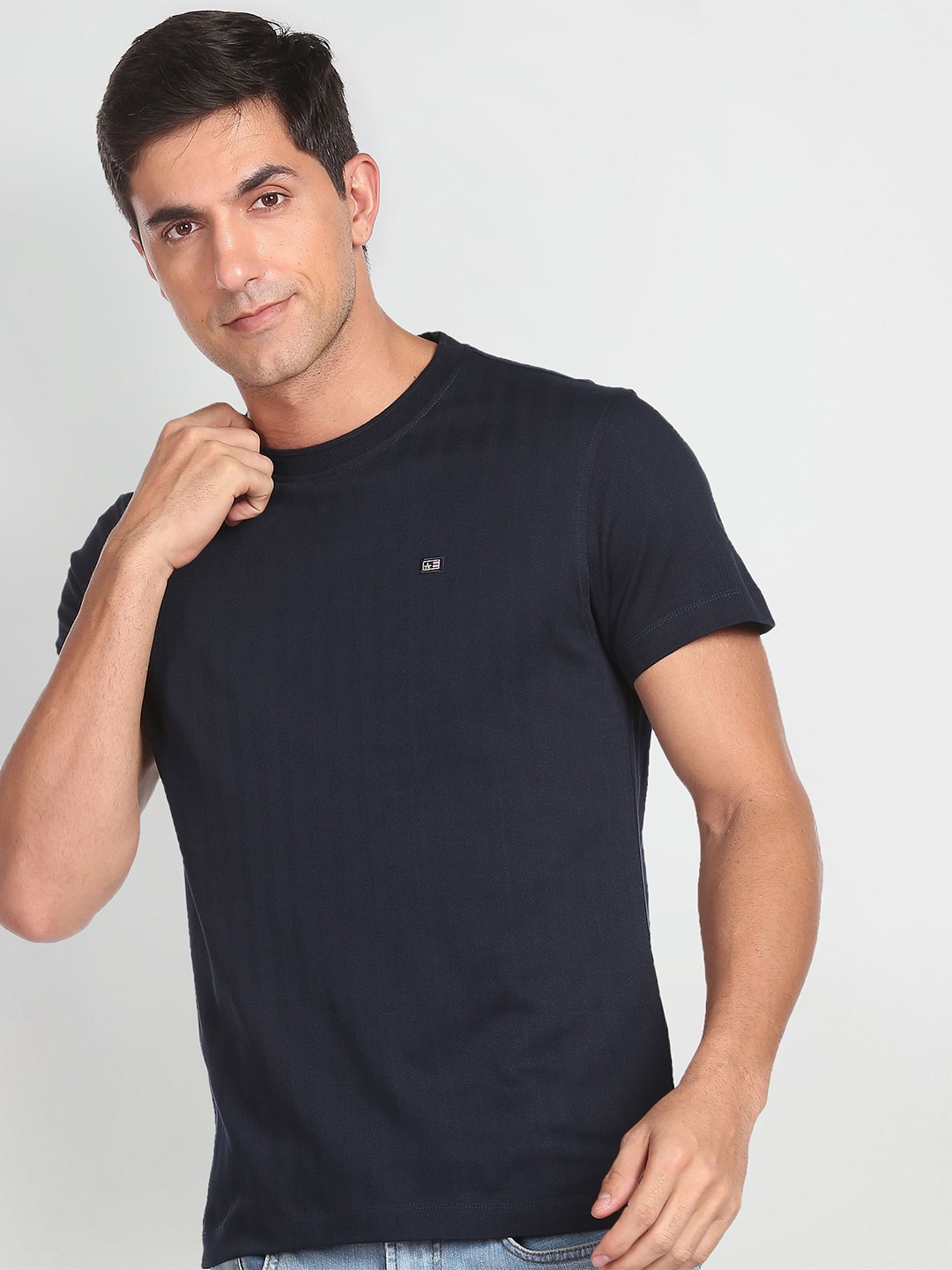 

Arrow Sport Vertical Striped Round Neck Pure Cotton T-shirt, Blue