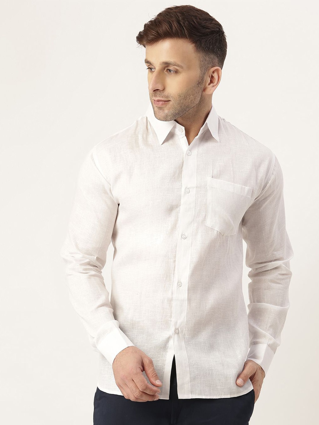 

KLOSET BY RIAG Men Classic Spread Collar Solid Cotton Casual Shirt, White