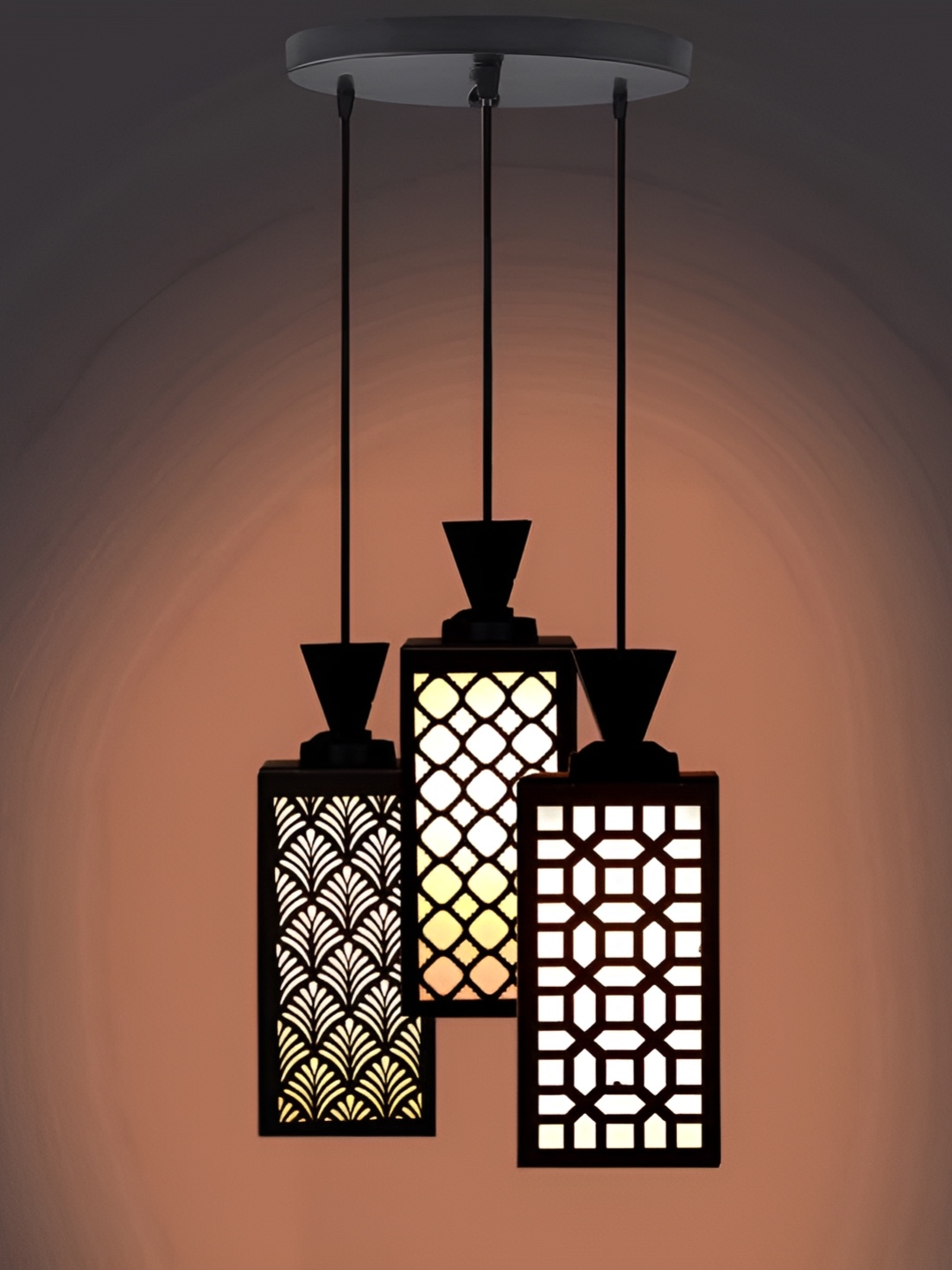 

Afast Black & White Ceiling Lamp