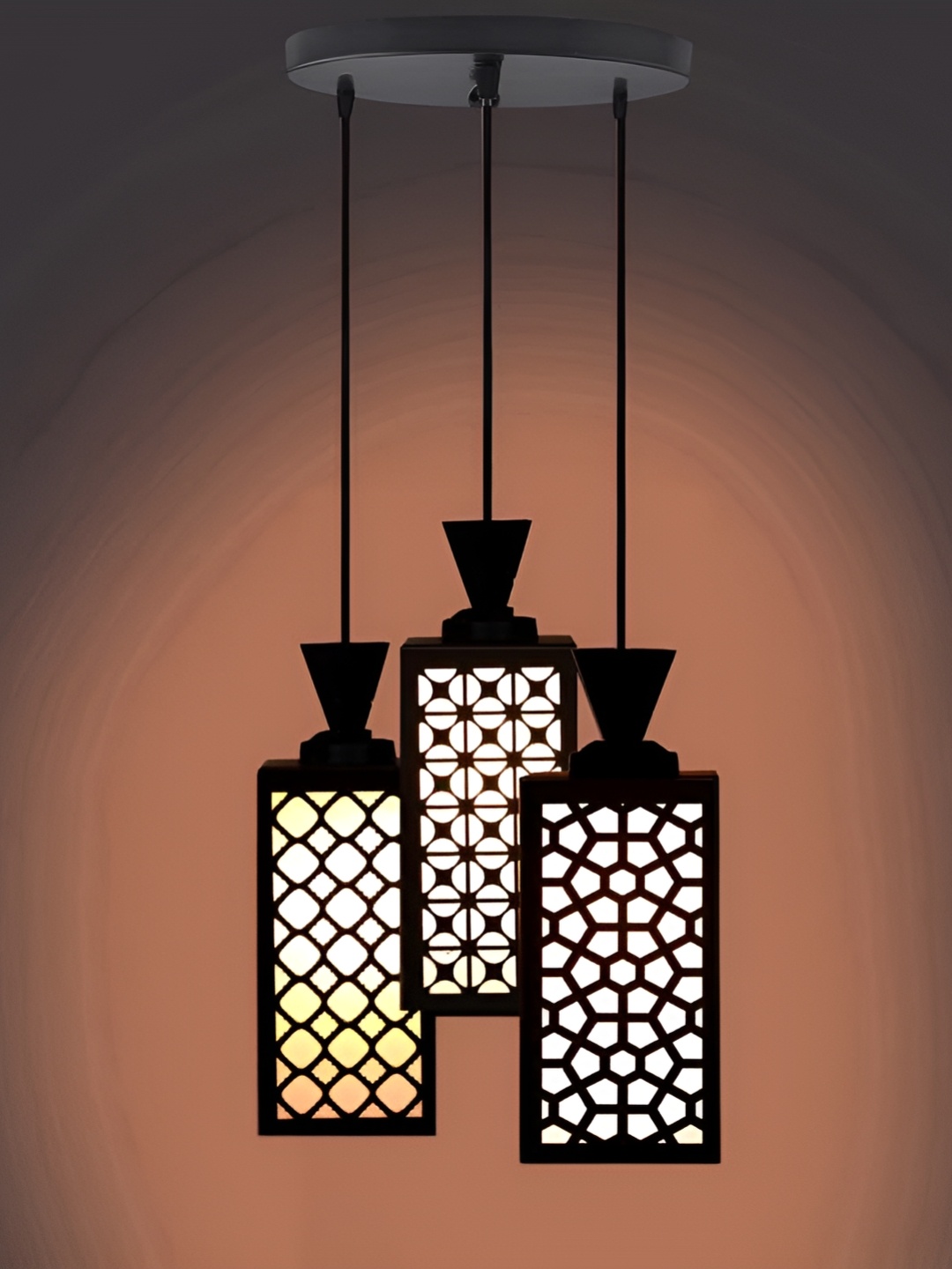 

Afast Black & White Ceiling Lamp