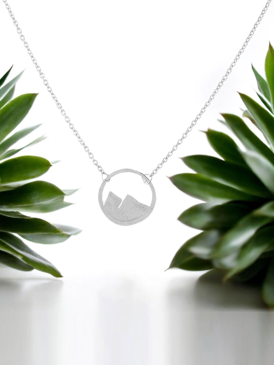 

Goldnera Girls 925 Sterling Silver-Plated Geometric Pendant with Chain