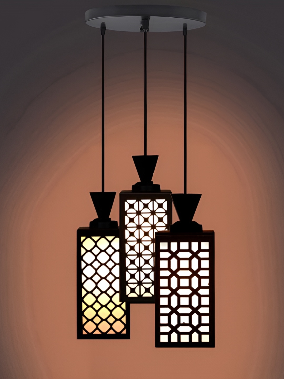 

Afast Black & White Ceiling Lamp