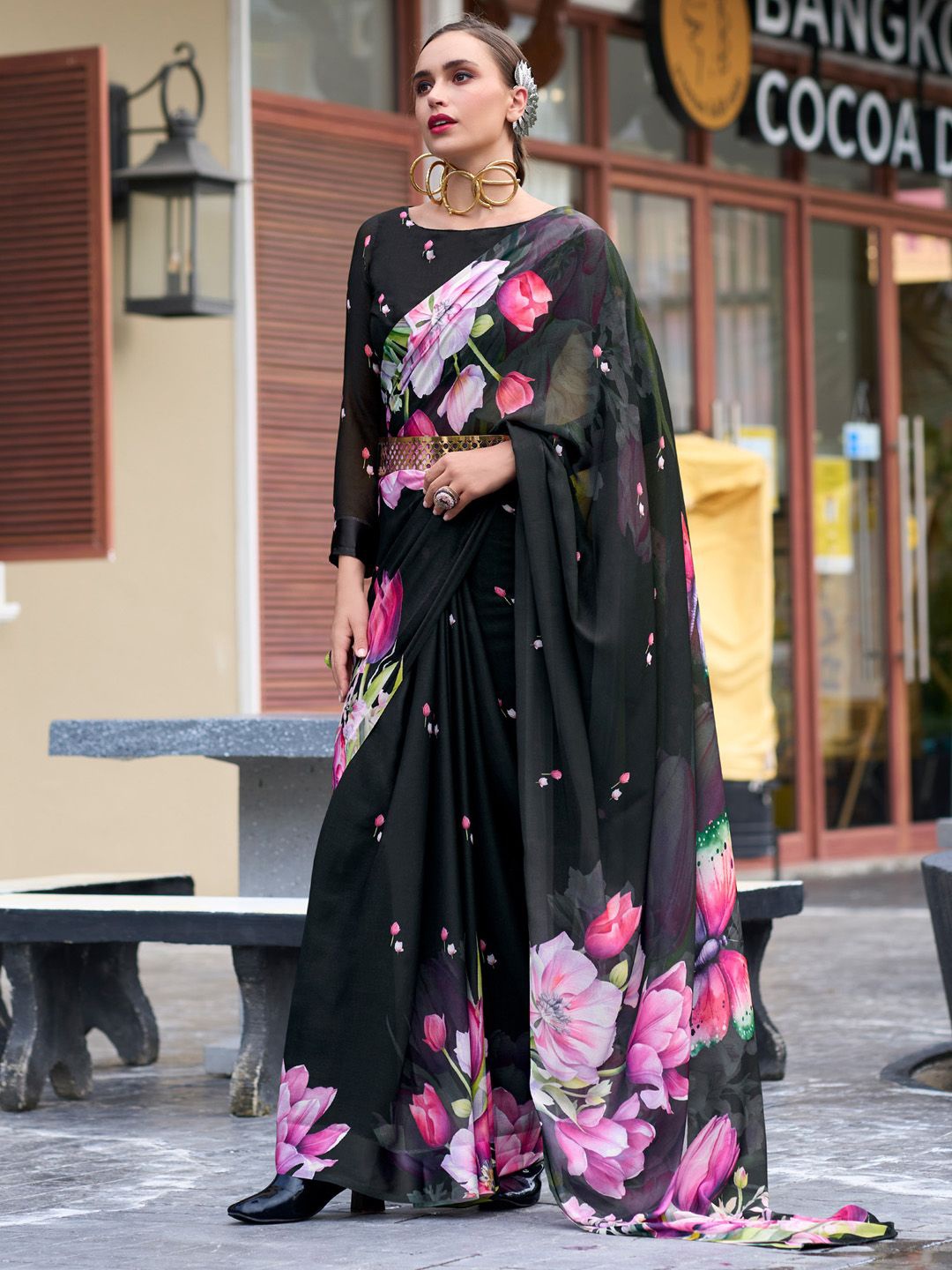 

Anouk Floral Printed Saree with Blouse Piece, Black