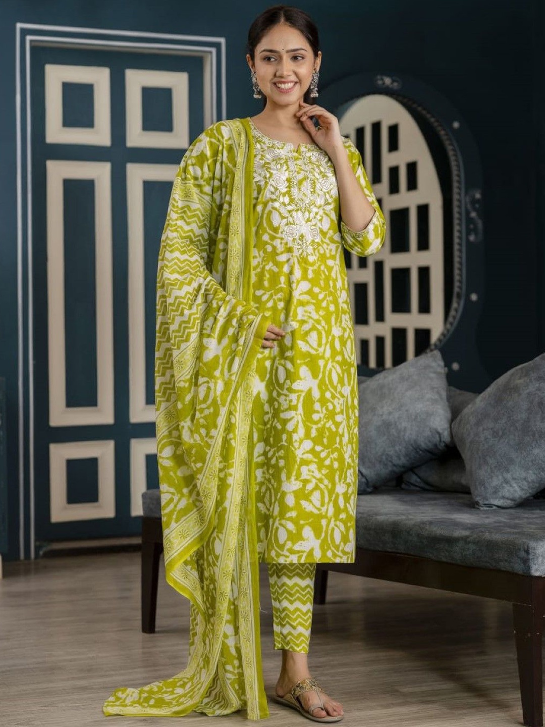 

AUTUMN LANE Floral Printed Thread Work Pure Cotton Straight Kurta With Trousers & Dupatta, Green