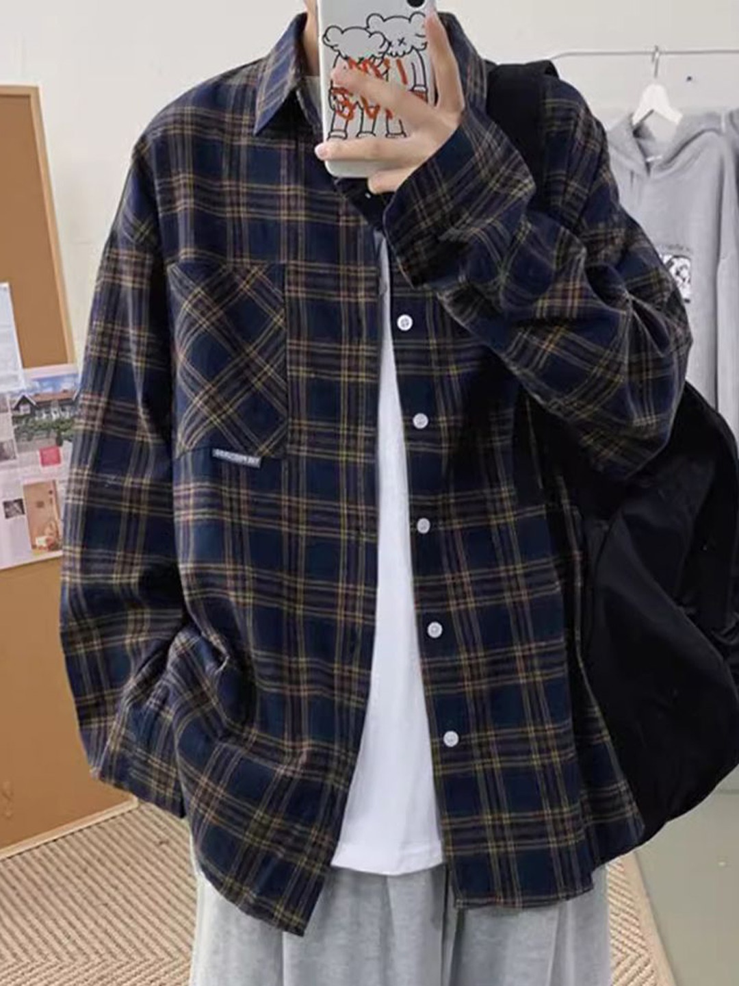 

StyleCast x Revolte Men Cutaway Collar Tartan Checked Oversized Casual Shirt, Navy blue