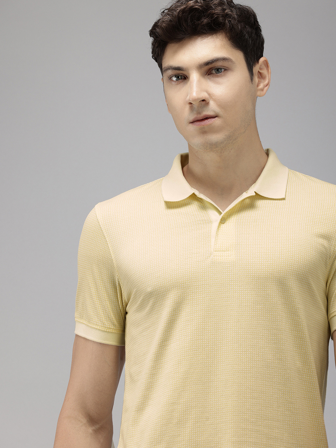 

Arrow Checked Polo Collar T-shirt, Yellow