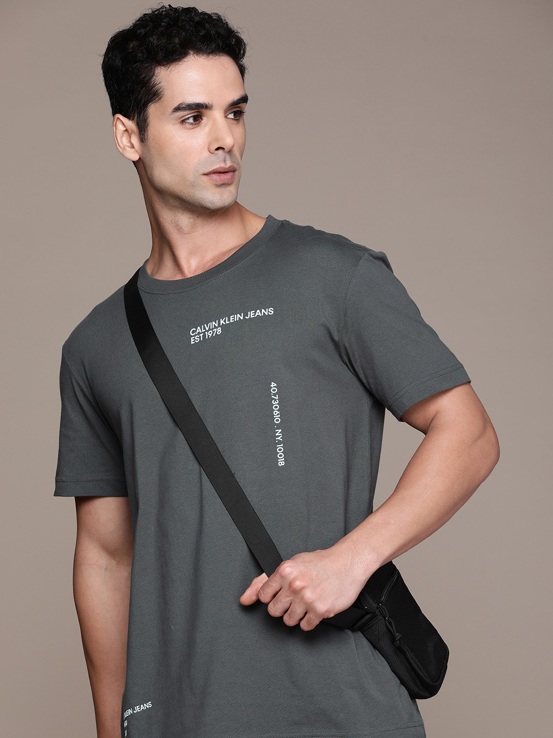 

Calvin Klein Jeans Brand Logo Printed Pure Cotton T-shirt, Grey