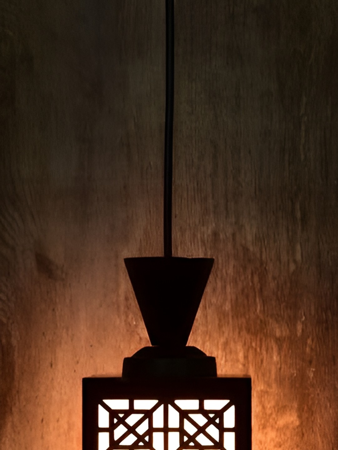 

Afast Black & White Ceiling Lamp