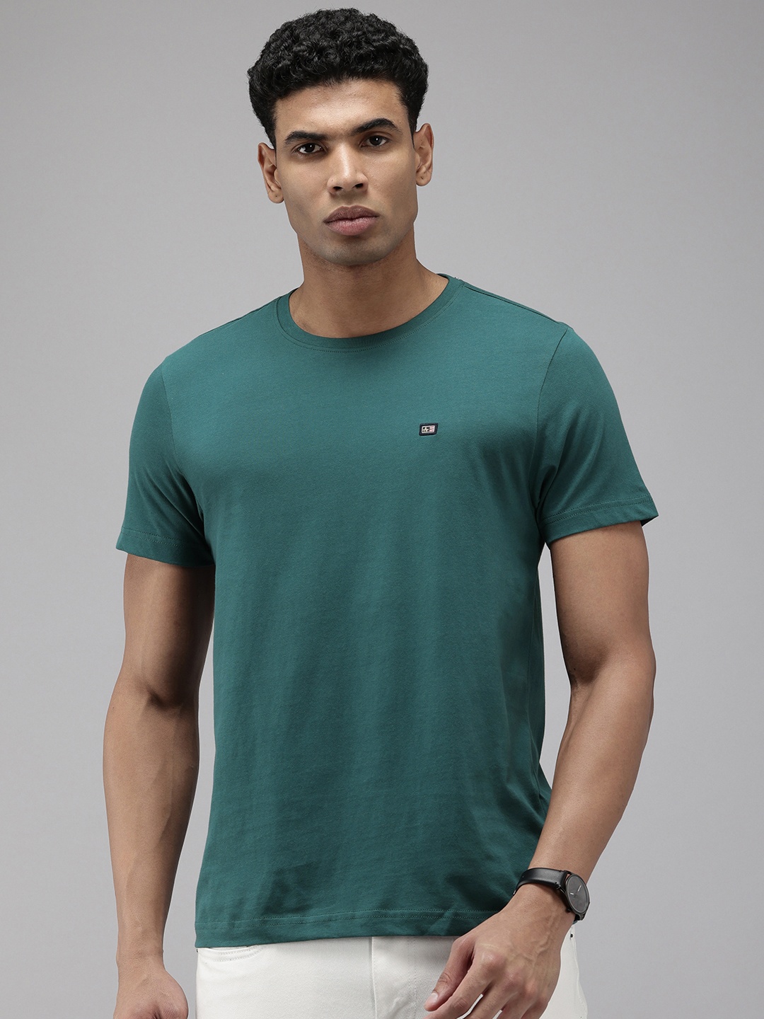 

Arrow Pure Cotton Solid Casual T-shirt, Green