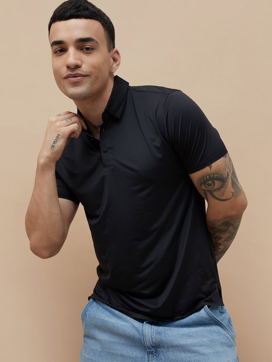 

Bossini Men Printed Polo Collar Pockets T-shirt, Black
