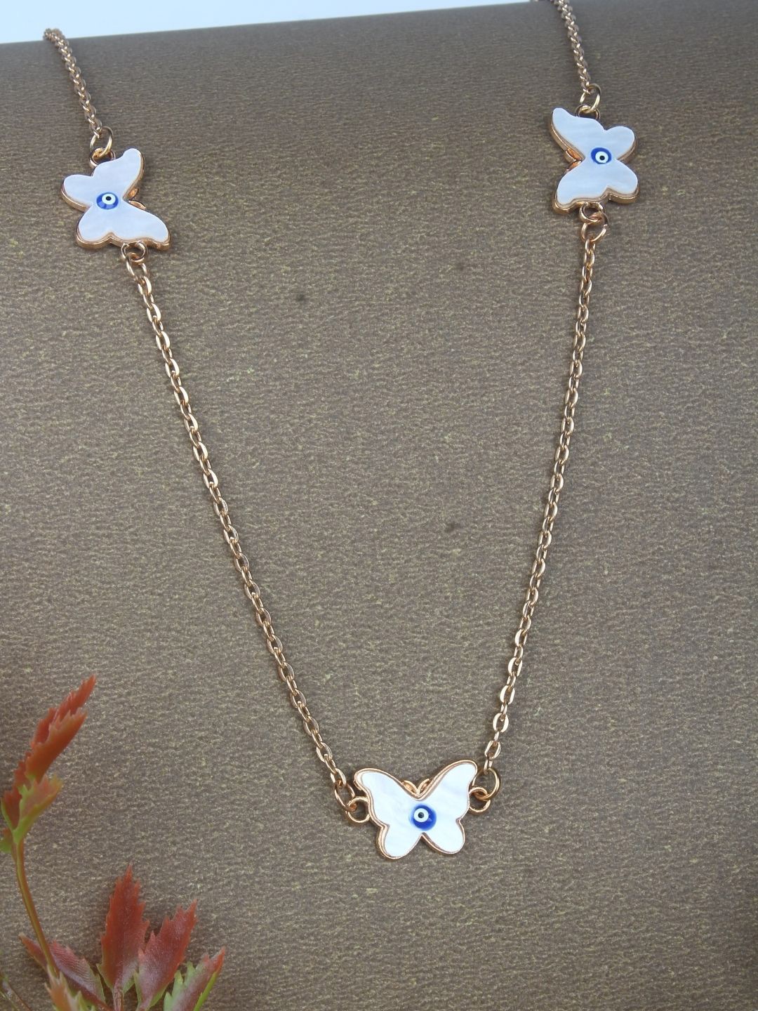 

KPOP Brass Gold-Plated Handcrafted Necklace