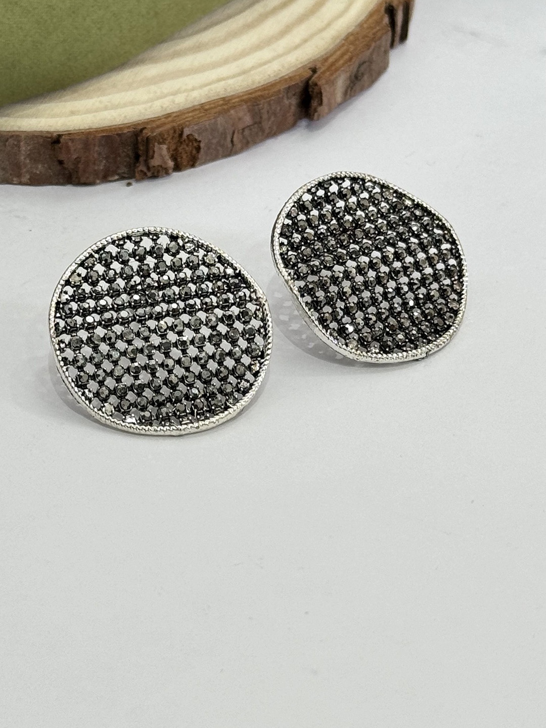 

The Jewellery Tale Sparkling Crystal Stone Studded Round Shaped Studs, Gold