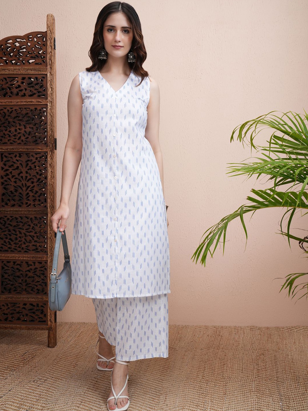 

Vishudh White Printed Straight Pure Cotton Kurta with Palazzos
