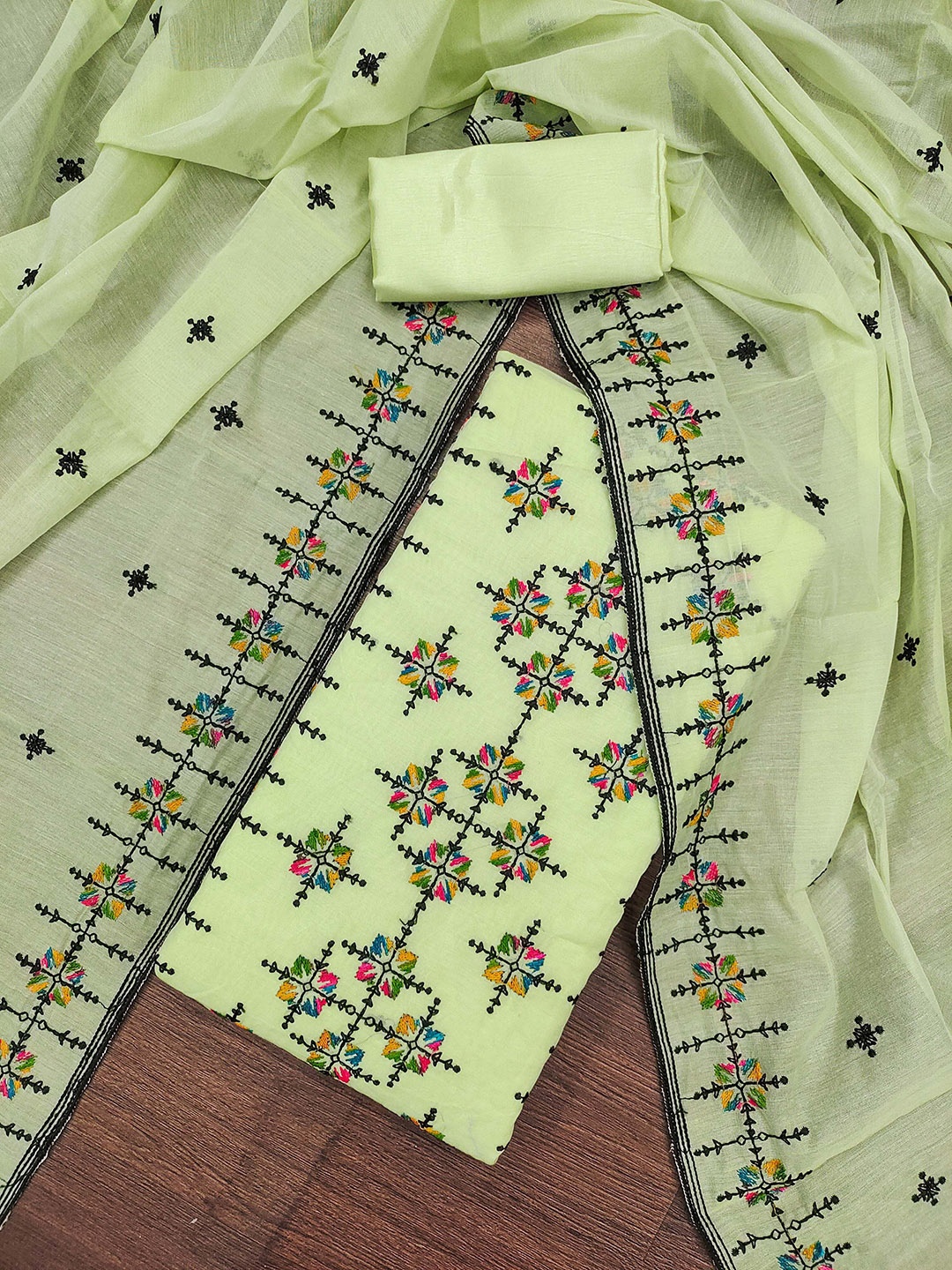 

KALINI Ethnic Motifs Embroidered Unstitched Dress Material, Green