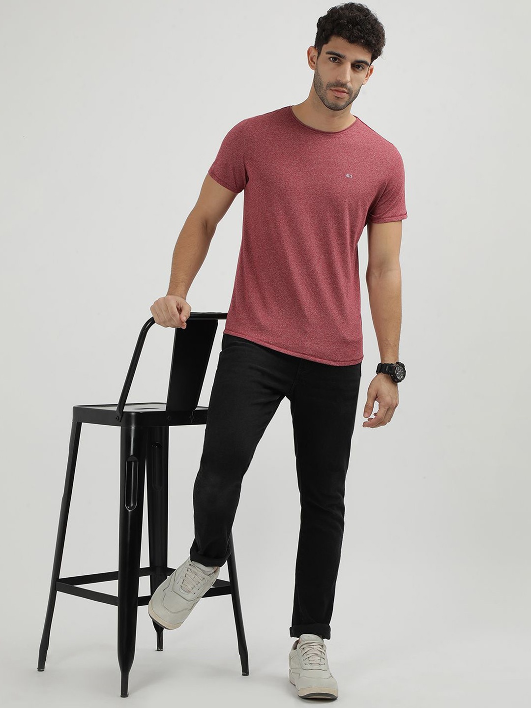 

Tommy Hilfiger Men Henley Neck Pockets Slim Fit T-shirt, Red
