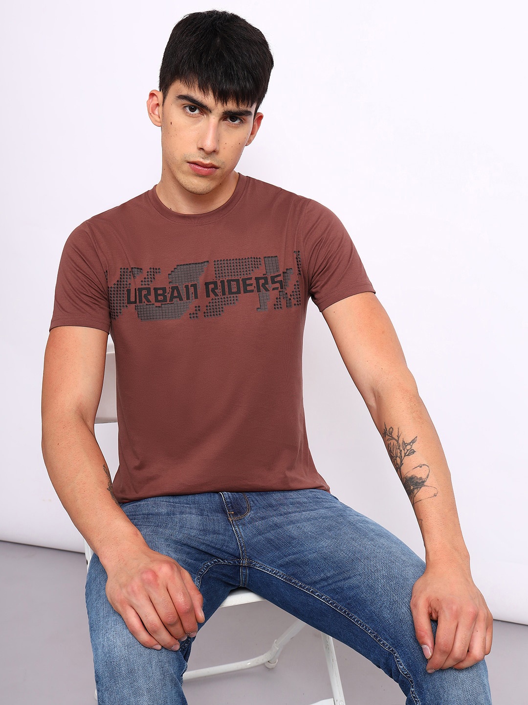 

Lee Typography Printed Round Neck Cotton Slim Fit T-shirt, Brown