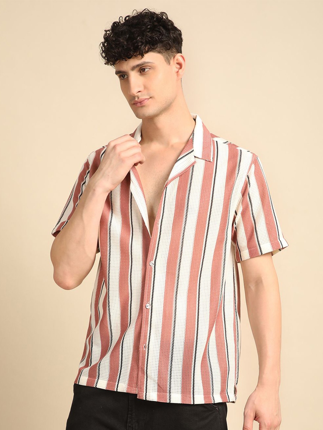 

Voroxy Men Relaxed Cuban Collar Vertical Striped Polycotton Casual Shirt, Peach