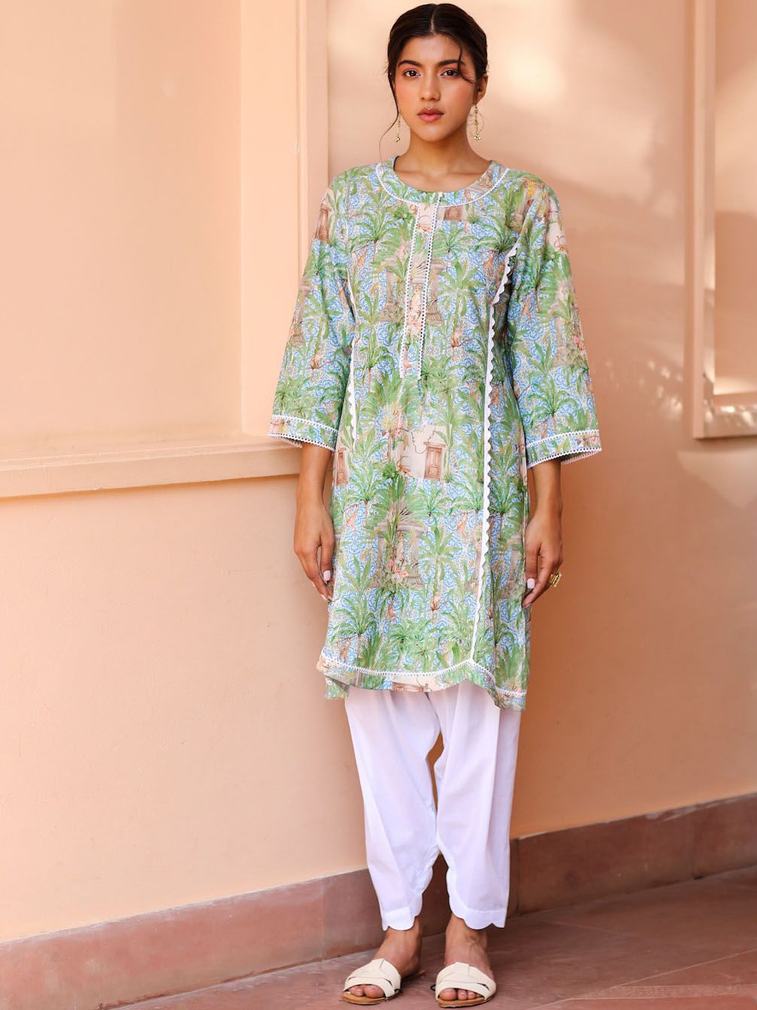 

Sage Saga Floral Printed Regular Pure Cotton A-Line Kurta with Salwar, Blue