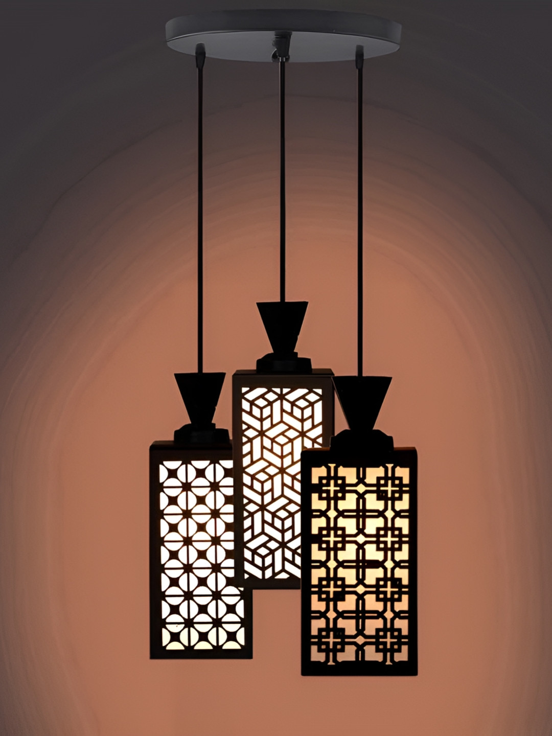 

Afast Black & White Ceiling Lamp
