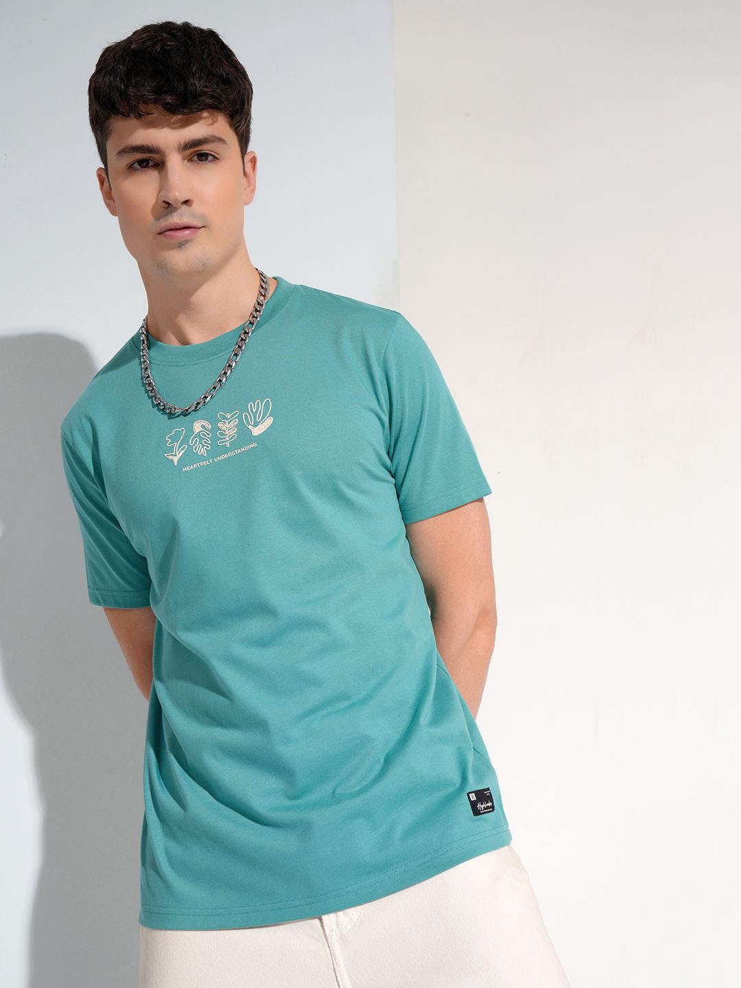 

HIGHLANDER Men Typography Drop-Shoulder Sleeves Applique T-shirt, Sea green