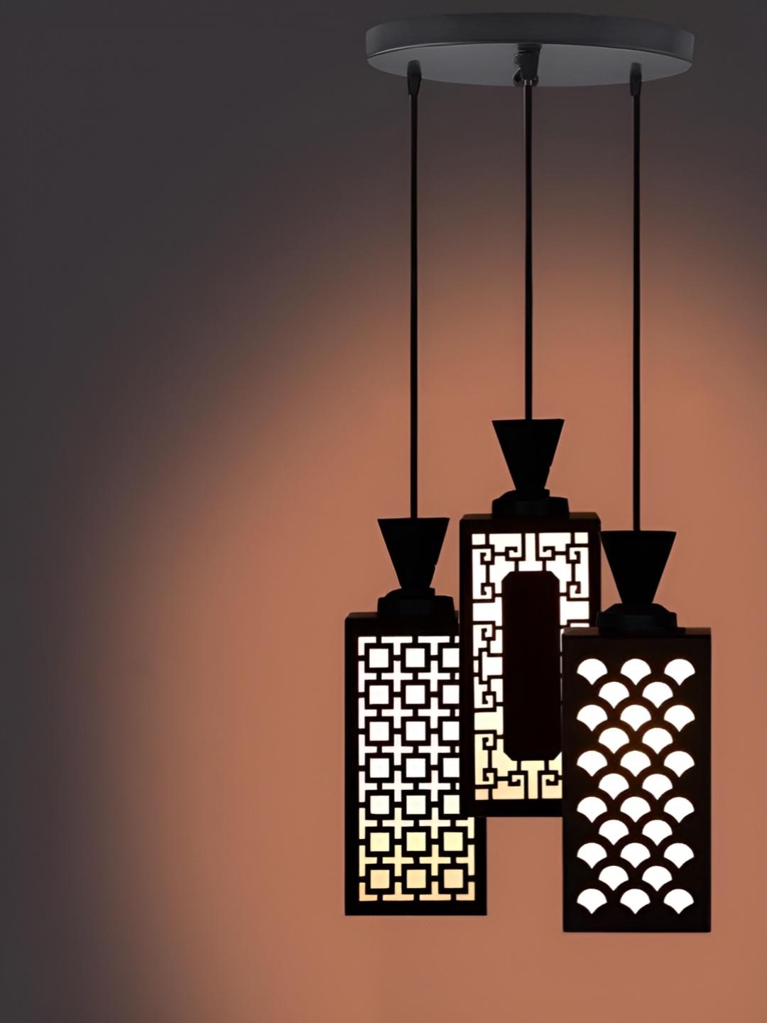 

Afast Black & White Ceiling Lamp