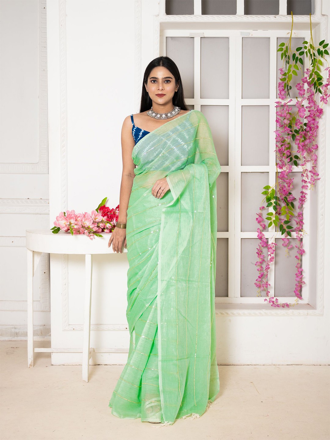 

Uttariya Allover Sequence Woven Pure Cotton Saree, Lime green