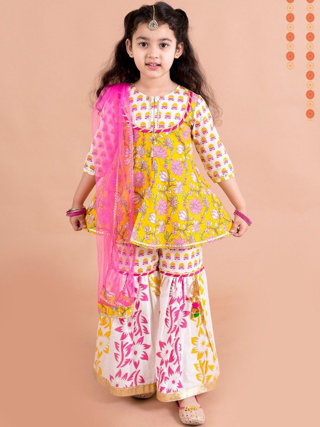 

BAESD Girls Floral Printed Regular Gotta Patti Pure Cotton Kurti with Sharara & With Dupatta, Yellow