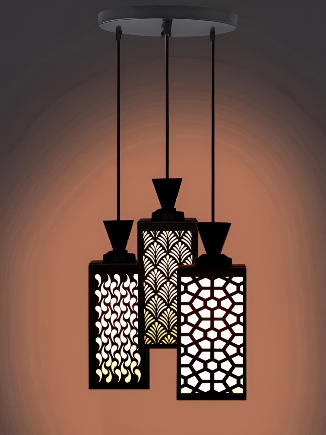 

Afast Black & White Ceiling Lamp