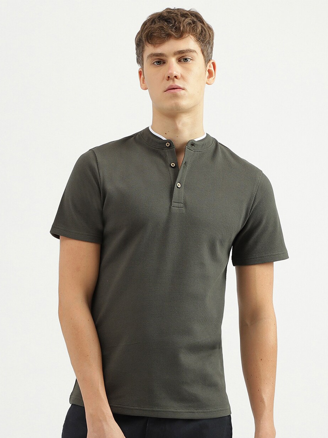 

United Colors of Benetton Henley Neck Cotton Regular T-shirt, Grey