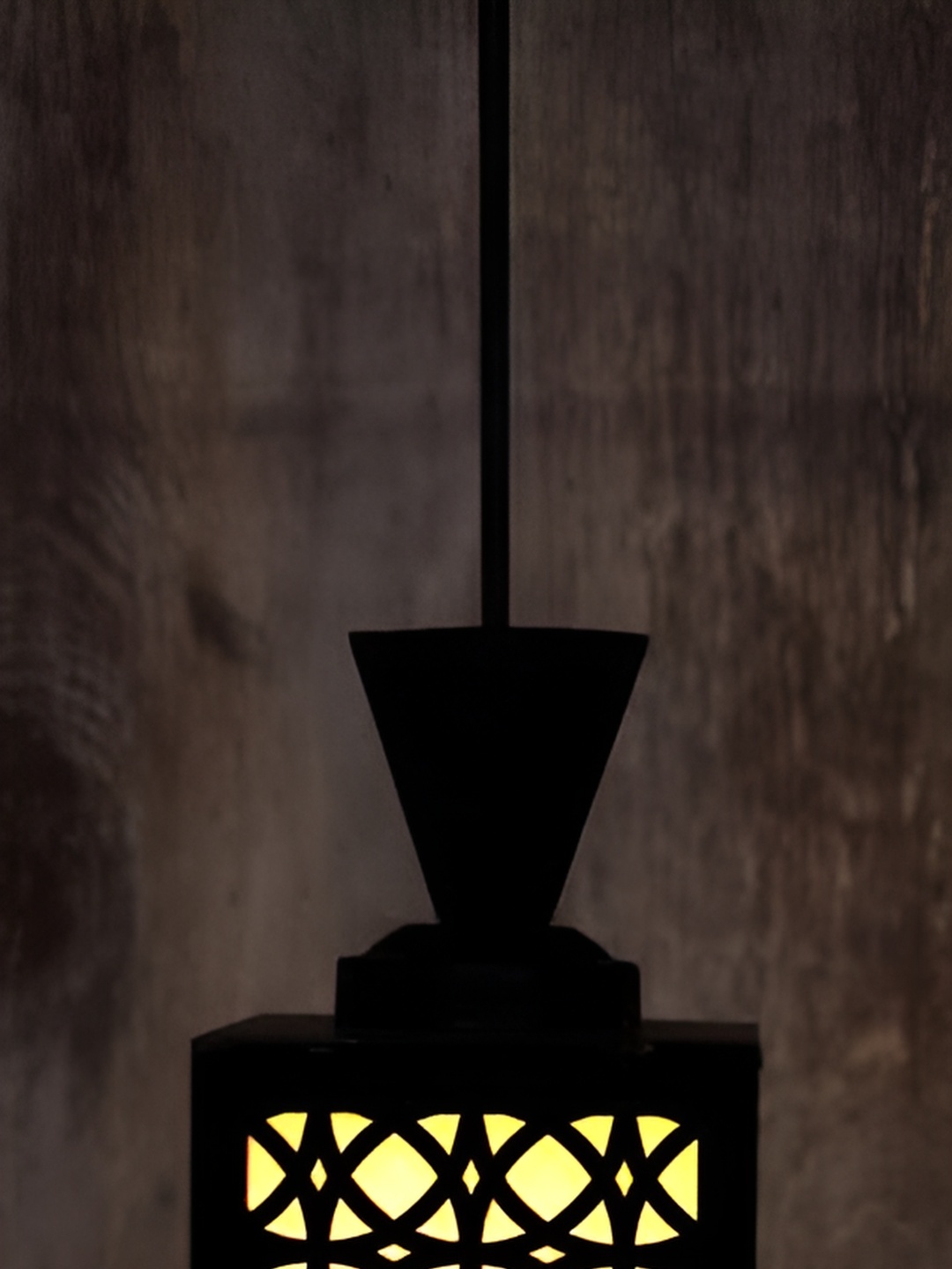 

Afast Black & White Ceiling Lamp
