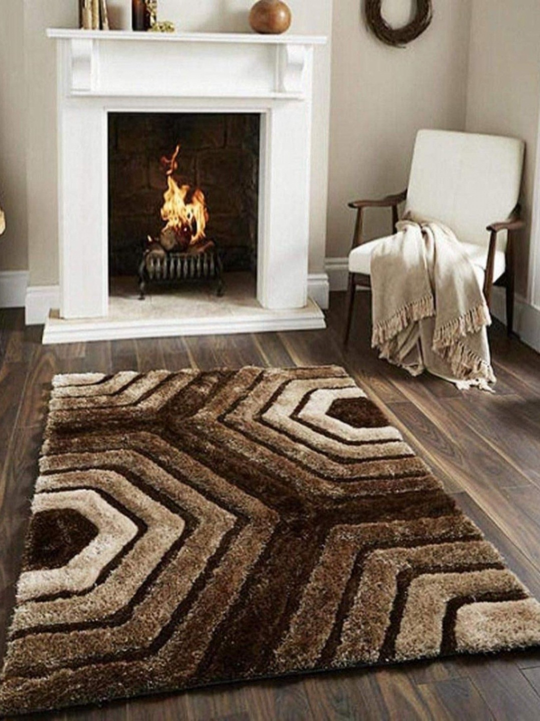 

Banchmark Home Furnishings Beige & Brown Geometric Anti-Skid Shaggy Carpet