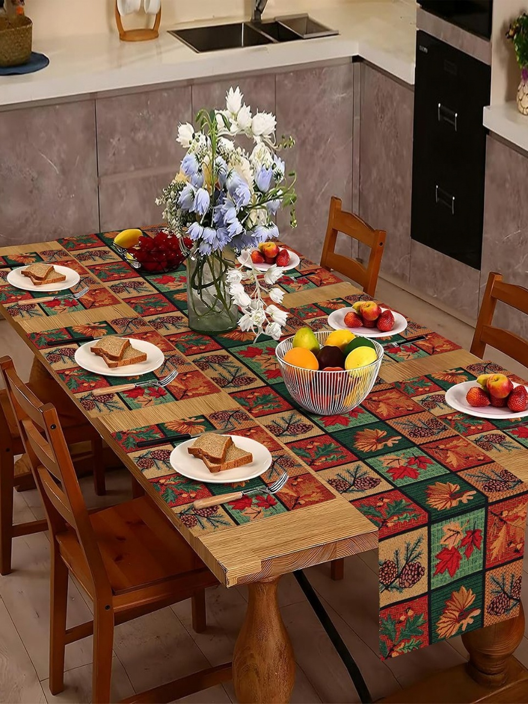 

PRAKARTIK Set Of 7 Green & Red Printed Table Linen Sets
