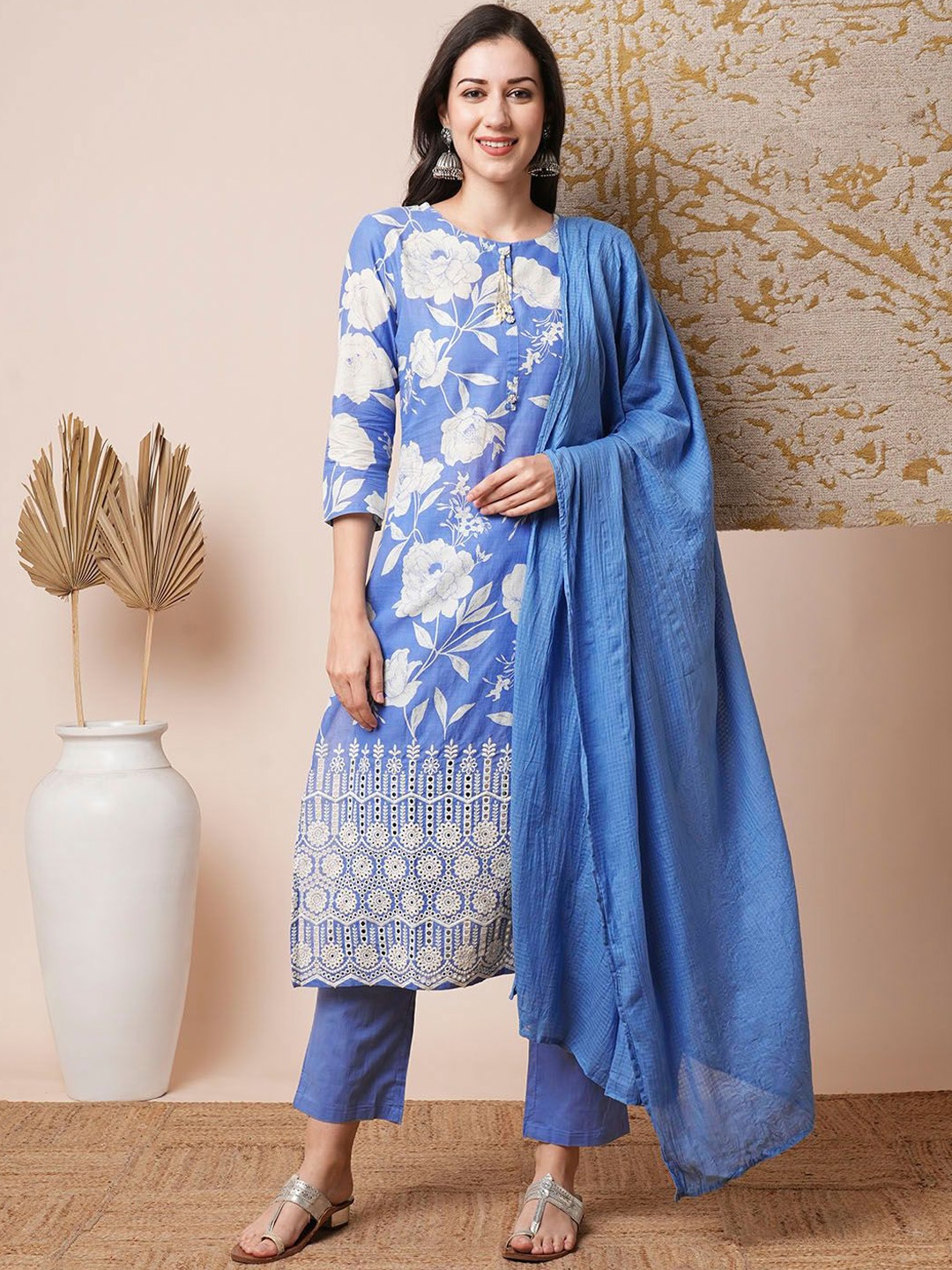 

FASHOR Floral Printed Beads and Stones Pure Cotton Straight Kurta With Trousers & Dupatta, Blue